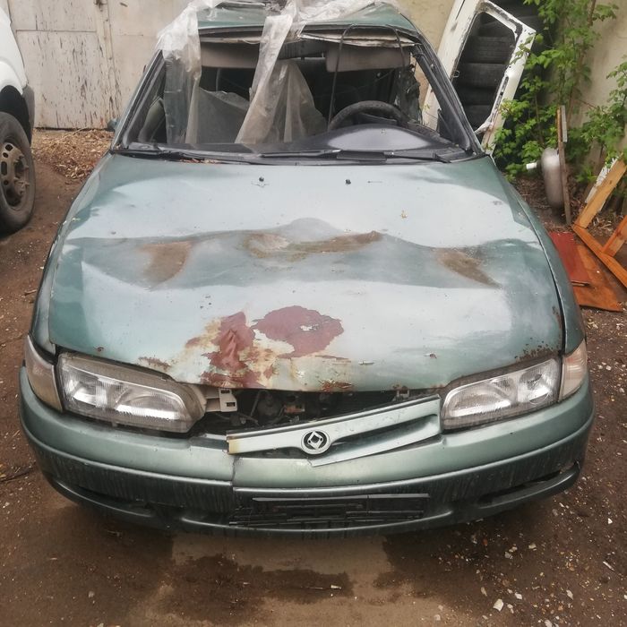 Автомобиль мазда