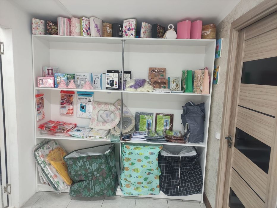 Продаются полки стеллажи для магазина