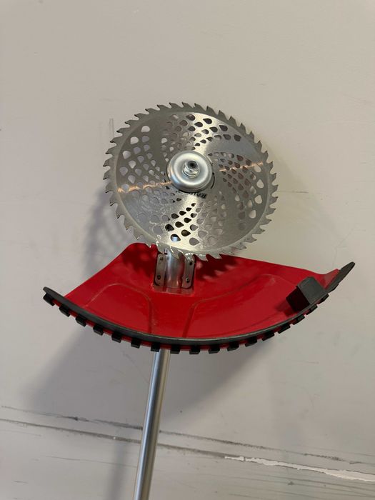 Коса бензинова с нож и корда 1.8kW RD-GBC15
