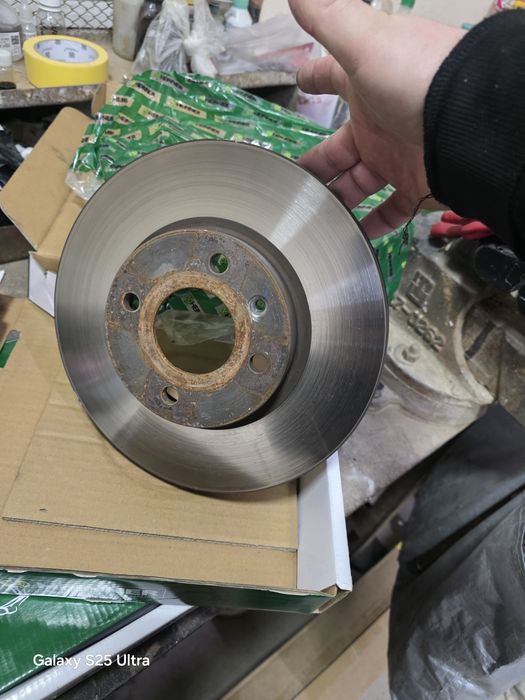 Продам опорные диски для кобальт ( GM )