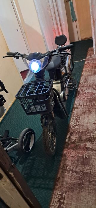 VeloMax skuter sotiladi srochni  elektro skuter tezligi 38 yo 40 chiqa