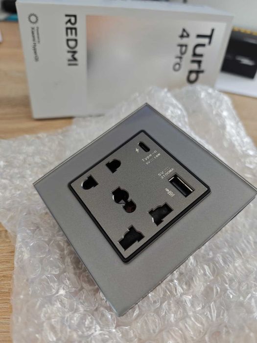 Xiaomi Redmi Turbo 4 Pro OLED 6.83'' 7550 mAh