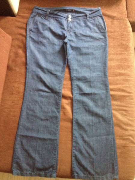 Дънки 2 бр. и риза подарък