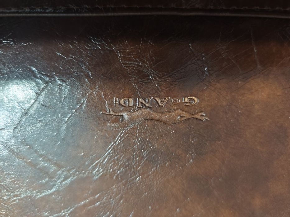 Кожена чанта за документи