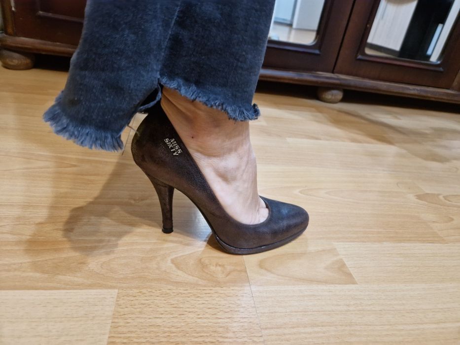 Дамски обувки на ток