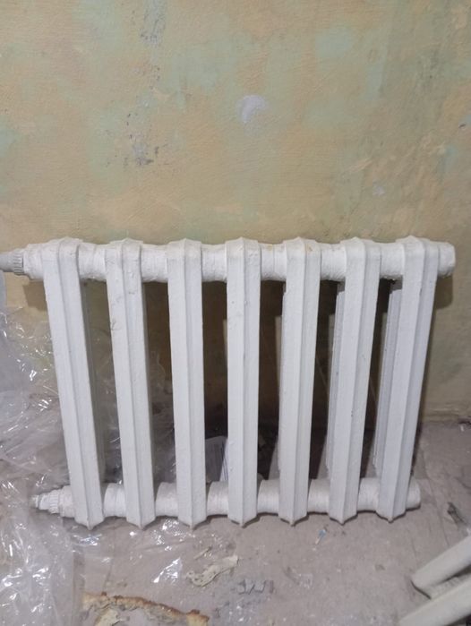 Батарея чугунная