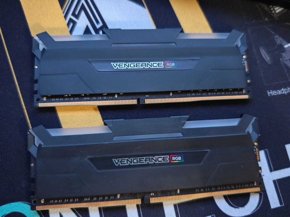 Рам памет Corsair Vengeance RGB LED 16GB (2x8GB) DDR4 3000Mhz