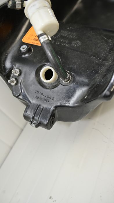 Ducati Monster 600 Rezervor de benzina plastic