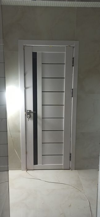 Установка МДФ дверей