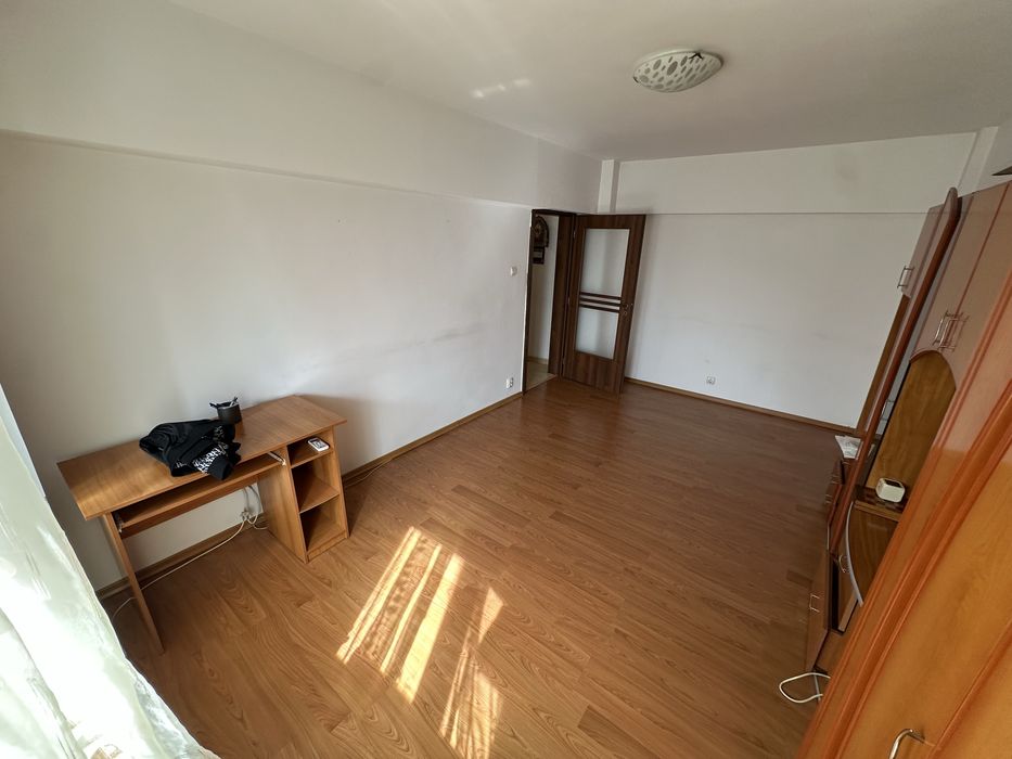 Mircea Cel Batran Tomis 2 , 2 camere decomandat