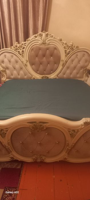 Сатылады  теза арада