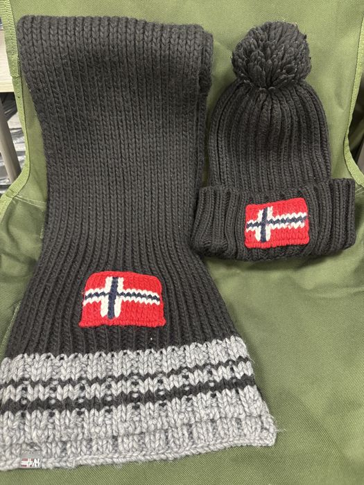 Napapijri Мъжка Шапка И Шал