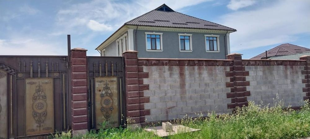 Продам коттедж в 3-уровнях