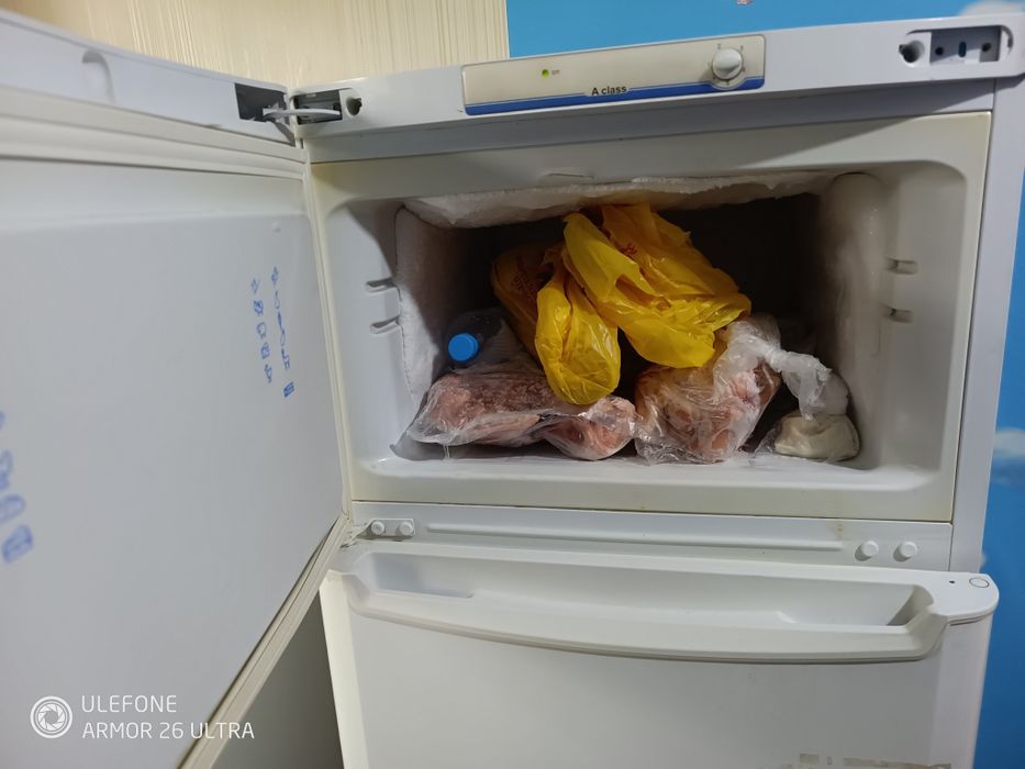 Продам холодильник