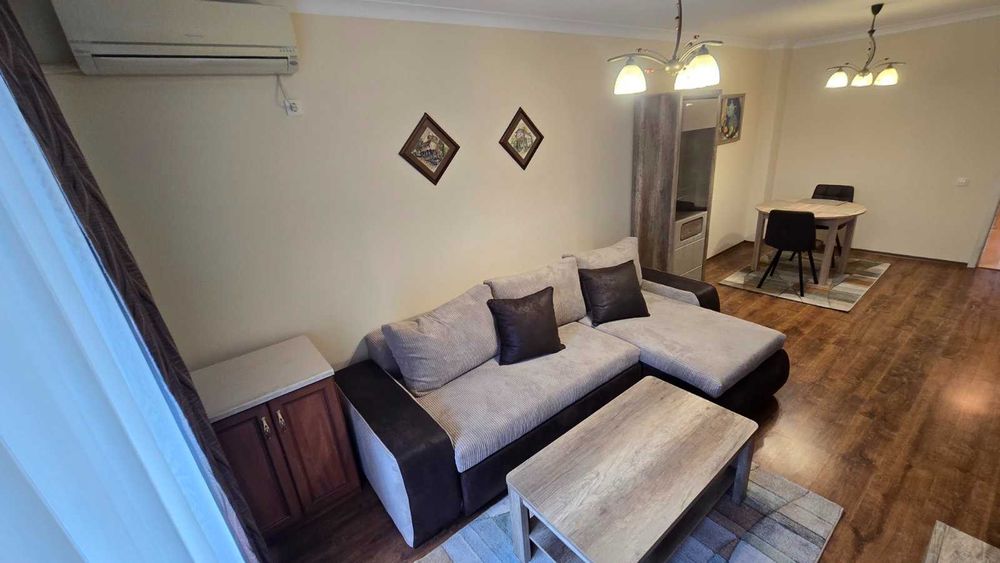 Център двустаен апартамент обзаведен