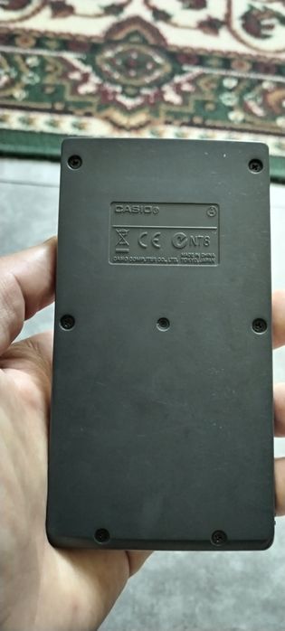 Калькулятор CASIO fx-82solar