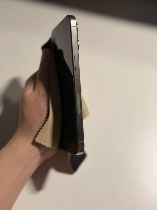 Iphone 15 Pro Pro Max ochilmagan vakum holatda LL/A esim 256 gb