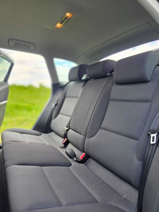 Audi A3 2010-1.6- (90кс)