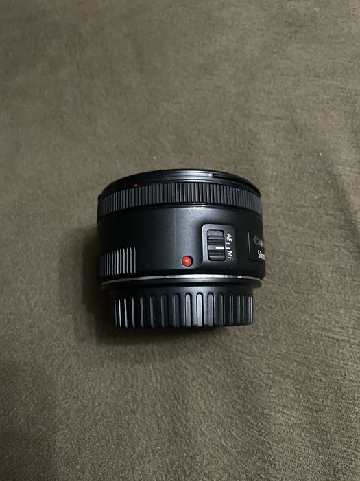 Продаю Canon 50mm f1.8