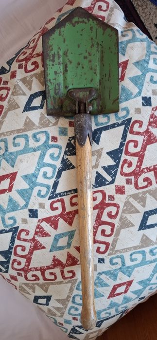 Военна сгъваема сапьорна лопата, (СССР/България)