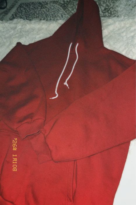 Красная толстовка теплая