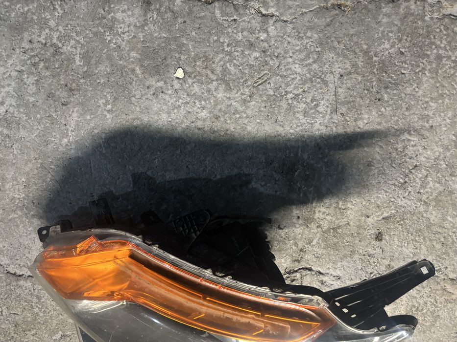 Far Stanga / Dreapta Mitsubishi L200 2015-2023 / Fiat Triton