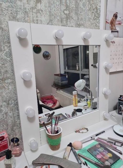 Зеркало с подсветкой