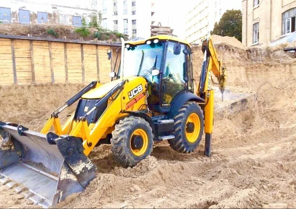 Услуги экскаватора погрузчика 3в1 трактор