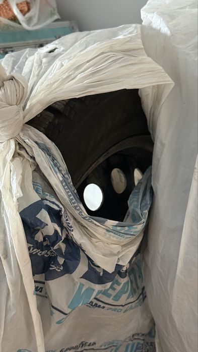 Зимние шины с дисками 205/60/16