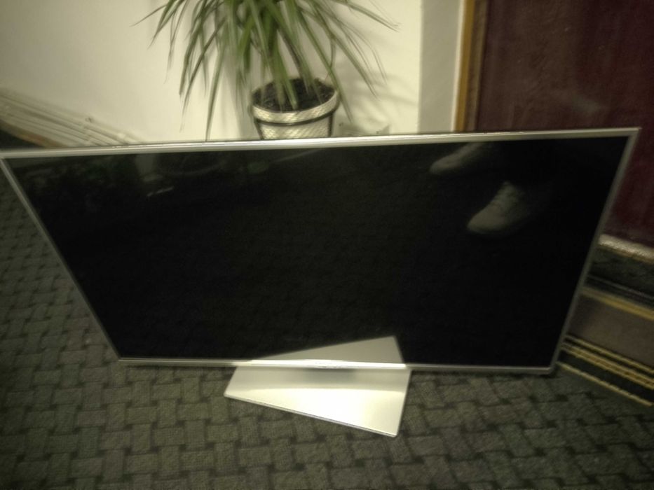 lcd tv panasonic TX-L42ET60E