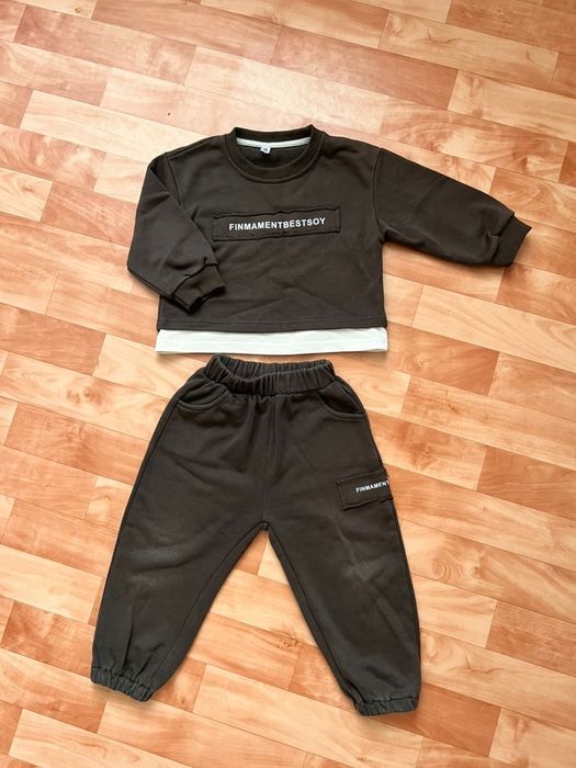 Продам детский костюм