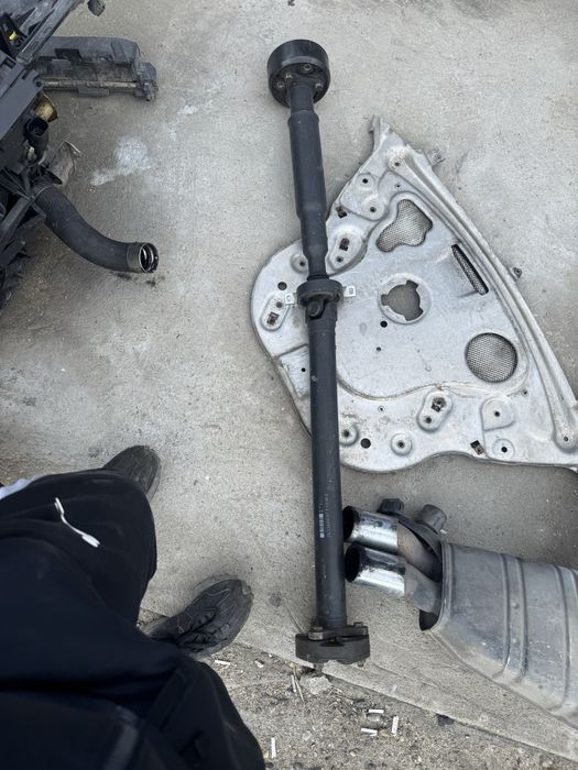 Заден кардан бмв ф10 ф11 525д 4х4 х дриве