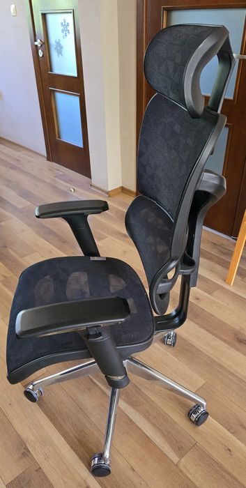 Ергономичен стол RFG REAL FEEL GOOD  TechMax