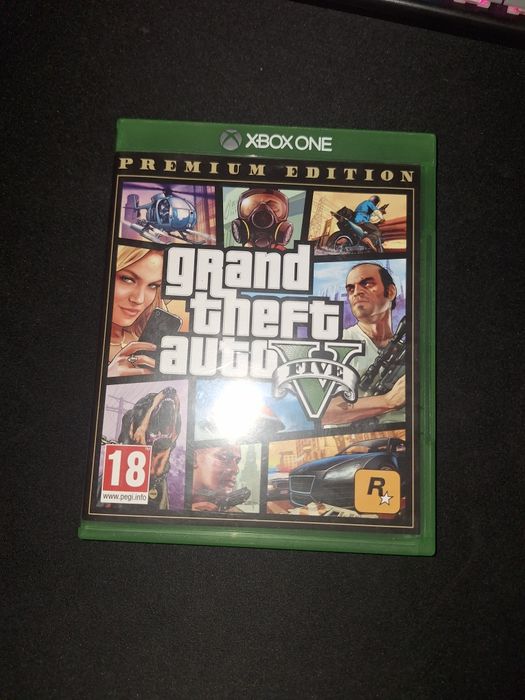 Vând jocuri xbox one