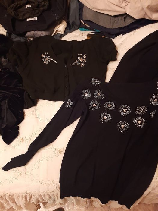 РАспродажа дешево Одежда Обувь Верхняя .одежда.