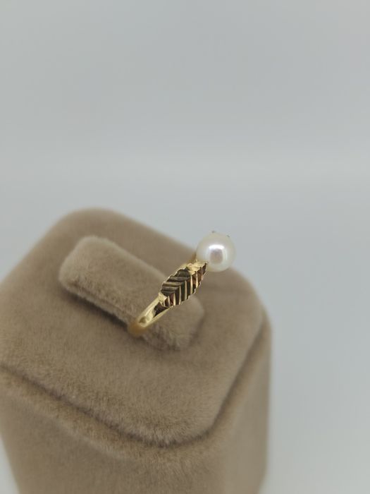 Inel cu perla aur 18k 1.5gr (r)