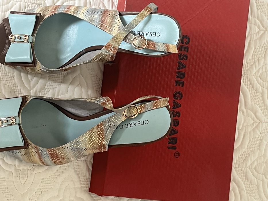 Красивые босоножки