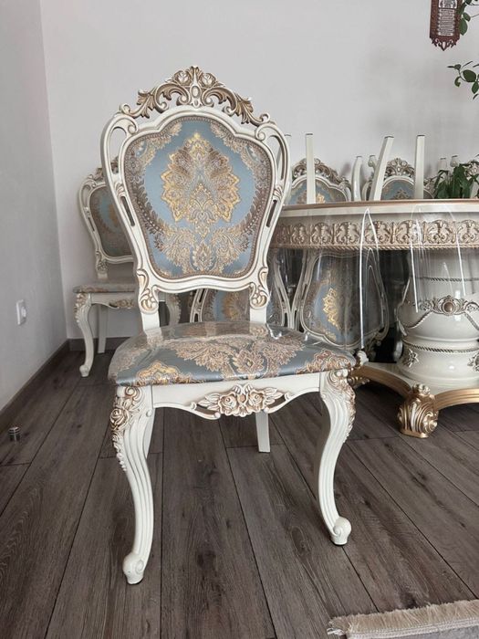 Продам стол + 16 стульев