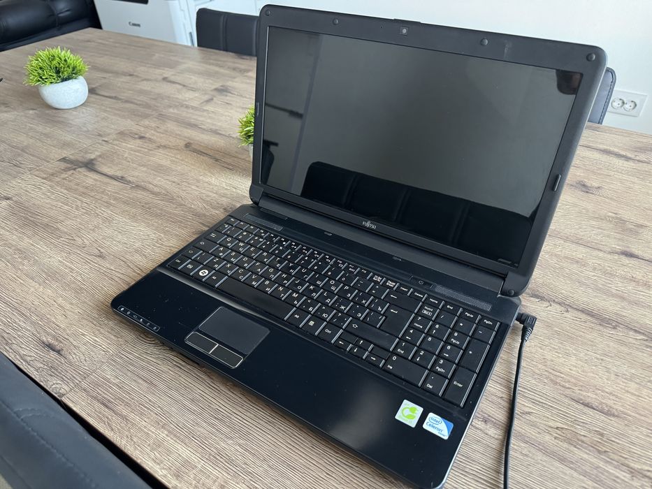 Ноутбук Fujitsu рабочий