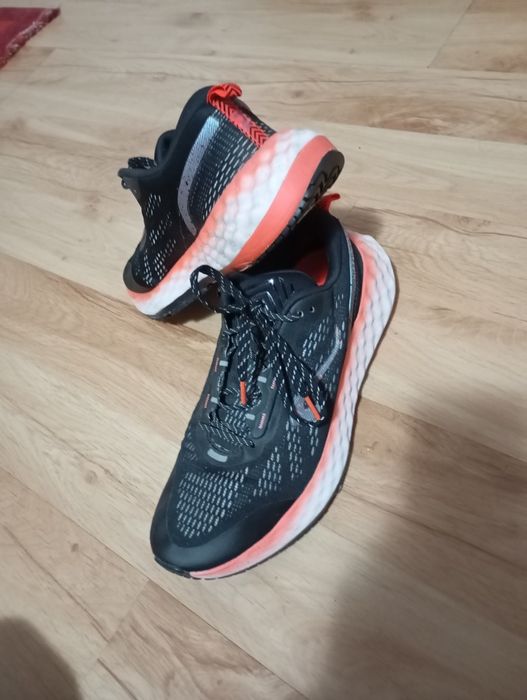 Vând adidași kiprun ks900