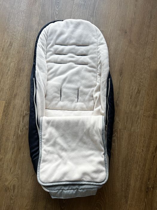 Cărucior Mutsy I2 2 în 1 – Stare foarte bună