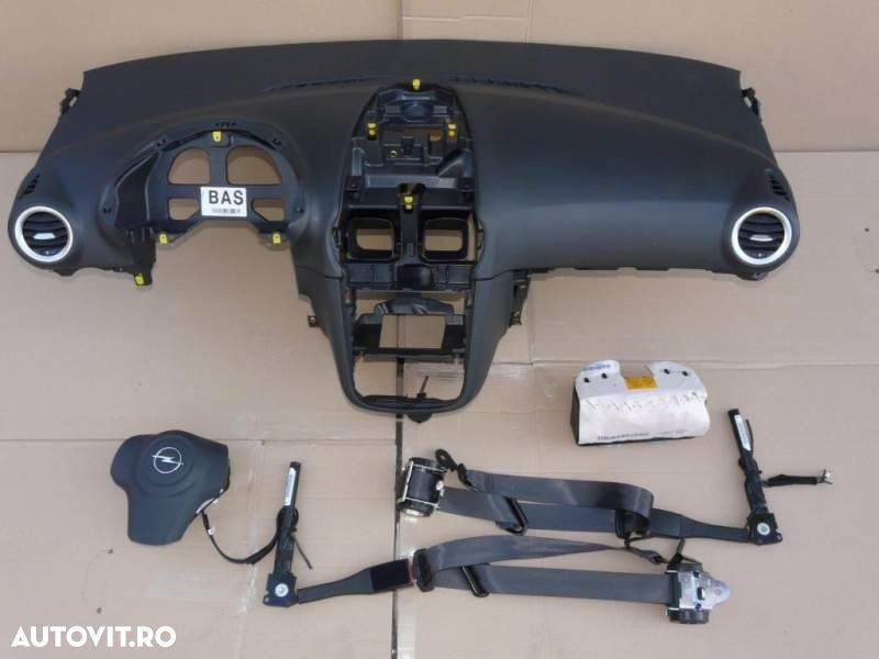 Plansa bord Opel Corsa D, 2007