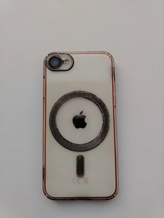 Продам Iphone SE