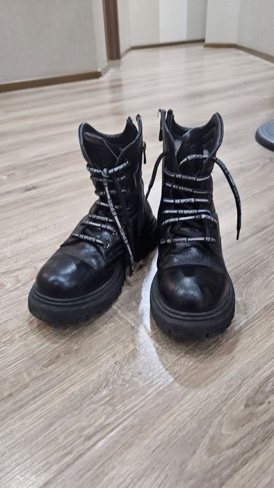 Зимние ботинки на девочку 36 р