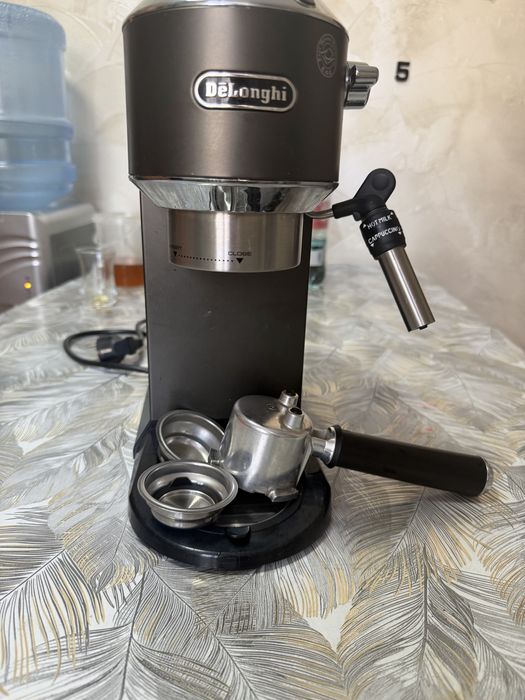Кофемашина Delonghi