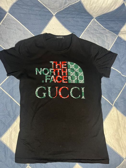 Продаю футболку гуччи