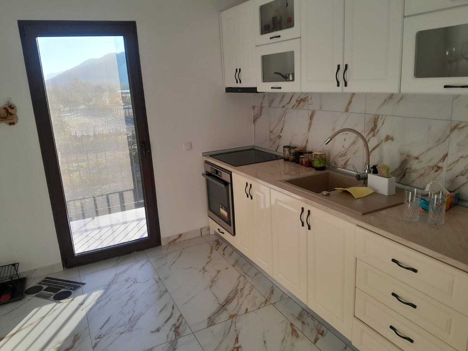 Dau in chirie apartament la casa in Nasaud