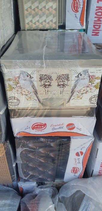 Пластмасов шкаф цветен