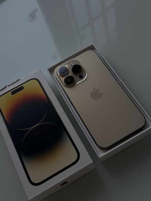 Продам айфон 14 про