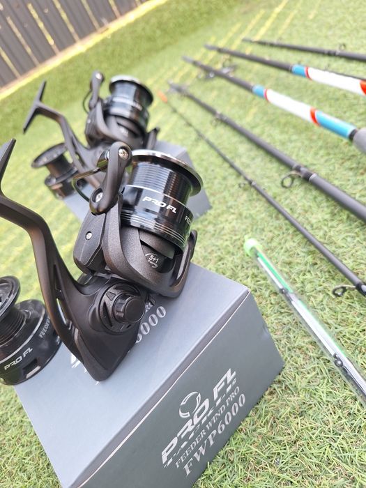 Set 2  Feeder Pro FL ROYAL 3,9m 3+3 varfuri + 2 Feeder Wind Pro FWP 60